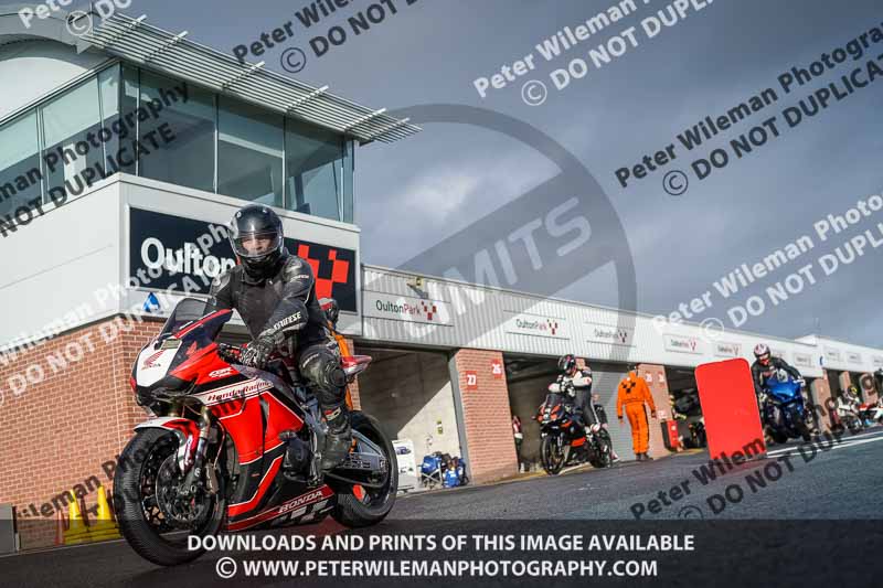 anglesey;brands hatch;cadwell park;croft;donington park;enduro digital images;event digital images;eventdigitalimages;mallory;no limits;oulton park;peter wileman photography;racing digital images;silverstone;snetterton;trackday digital images;trackday photos;vmcc banbury run;welsh 2 day enduro